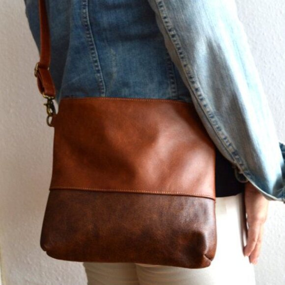 Osgoode Marley Soft Cowhide Two-Tone Red and Brown Leather Shoulder Bag EUC - Picture 1 of 6